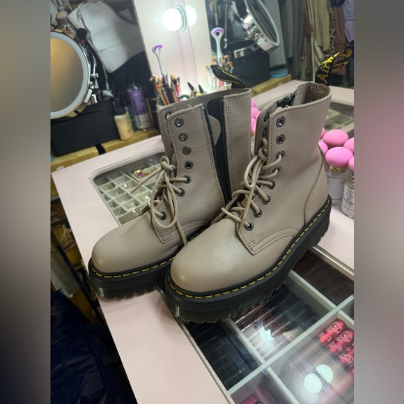 Dr. Martens Shoes - Dr. Martens Jadon Platform Boots - Pebbled Taupe Leather - Size 10 beige